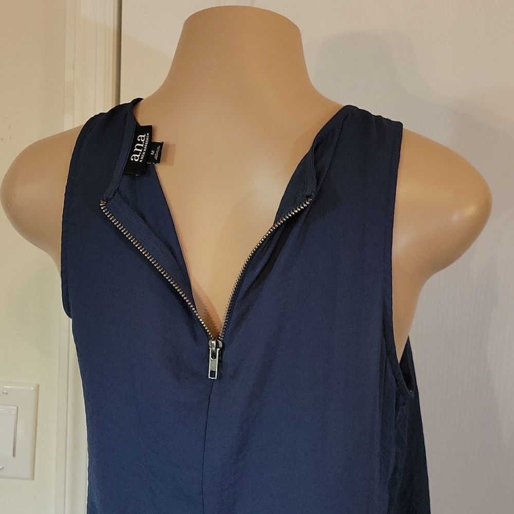A.N.A NEW APPROACH SLEEVELESS ROUND NECKLINE ZIP CLOSURE TOP - Picture 13 of 15